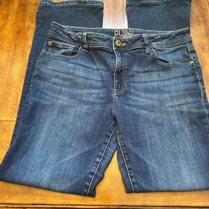 DL1961 label. Elodie instasculpt boot pulse jeans.